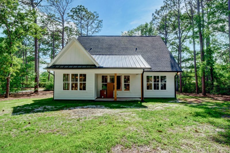 Madeline Drive Blackline Building